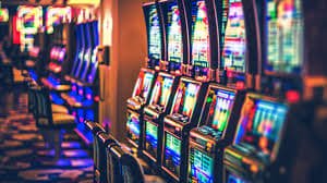 Filipino player downloading slot games app on Android smartphone
